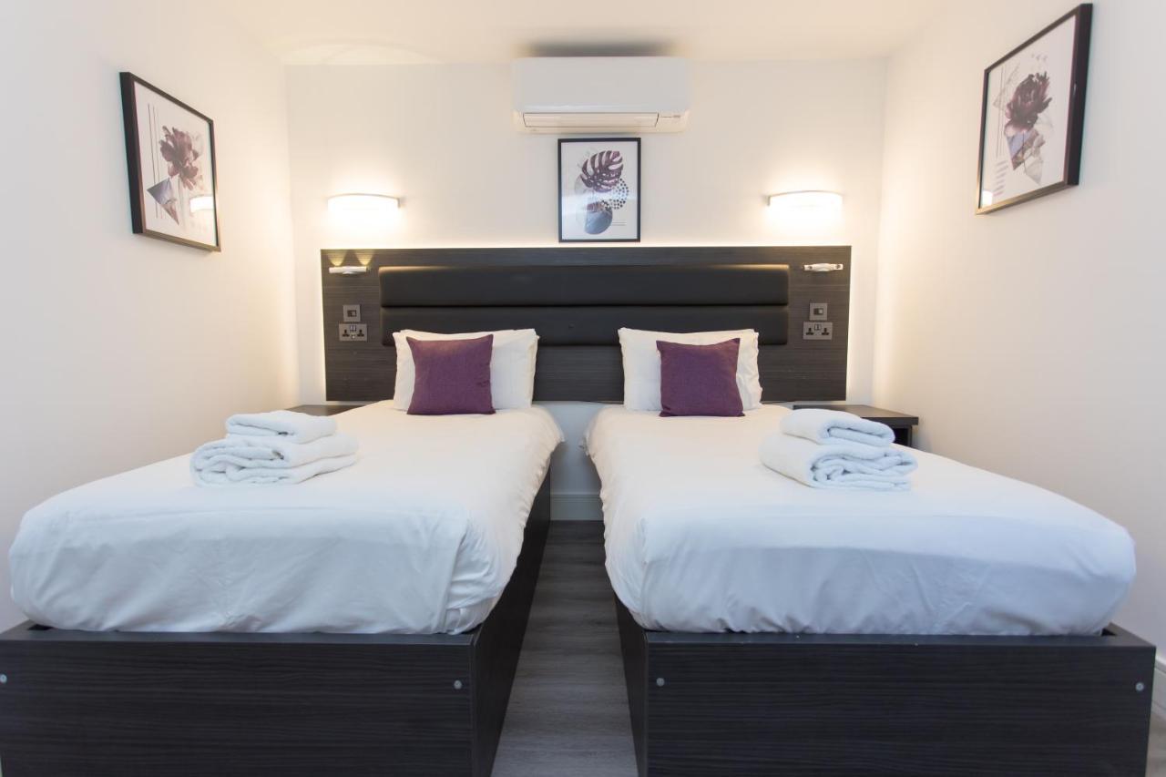 Legoland Heathrow Windsor Apartment Hotel Slough Zewnętrze zdjęcie