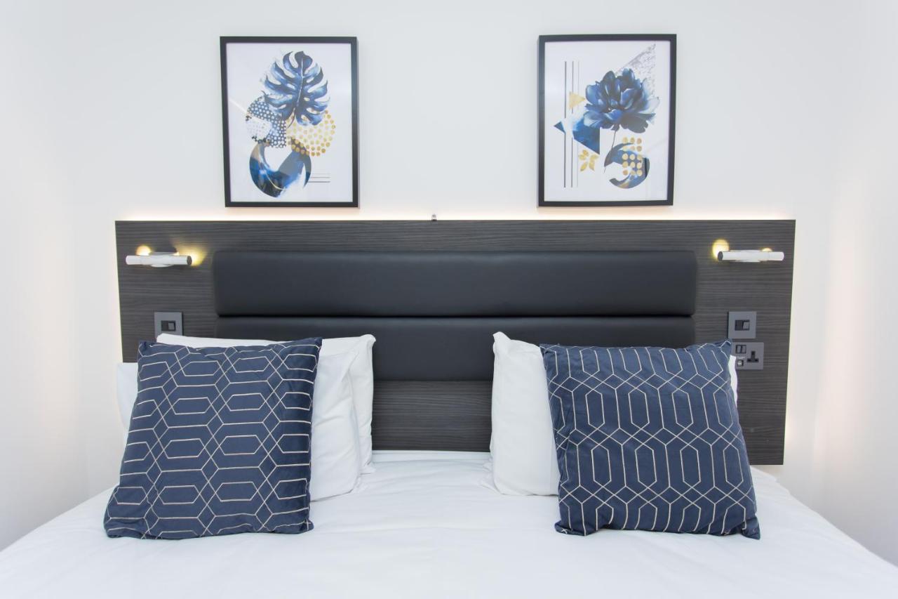 Legoland Heathrow Windsor Apartment Hotel Slough Zewnętrze zdjęcie